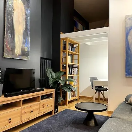 Apartman The Artist / 1 Bedroom W/ Piano Next To A Park *