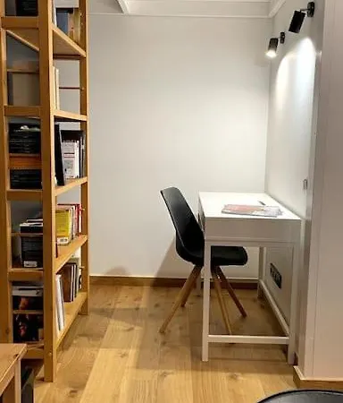 The Artist / 1 Bedroom W/ Piano Next To A Park * Riga